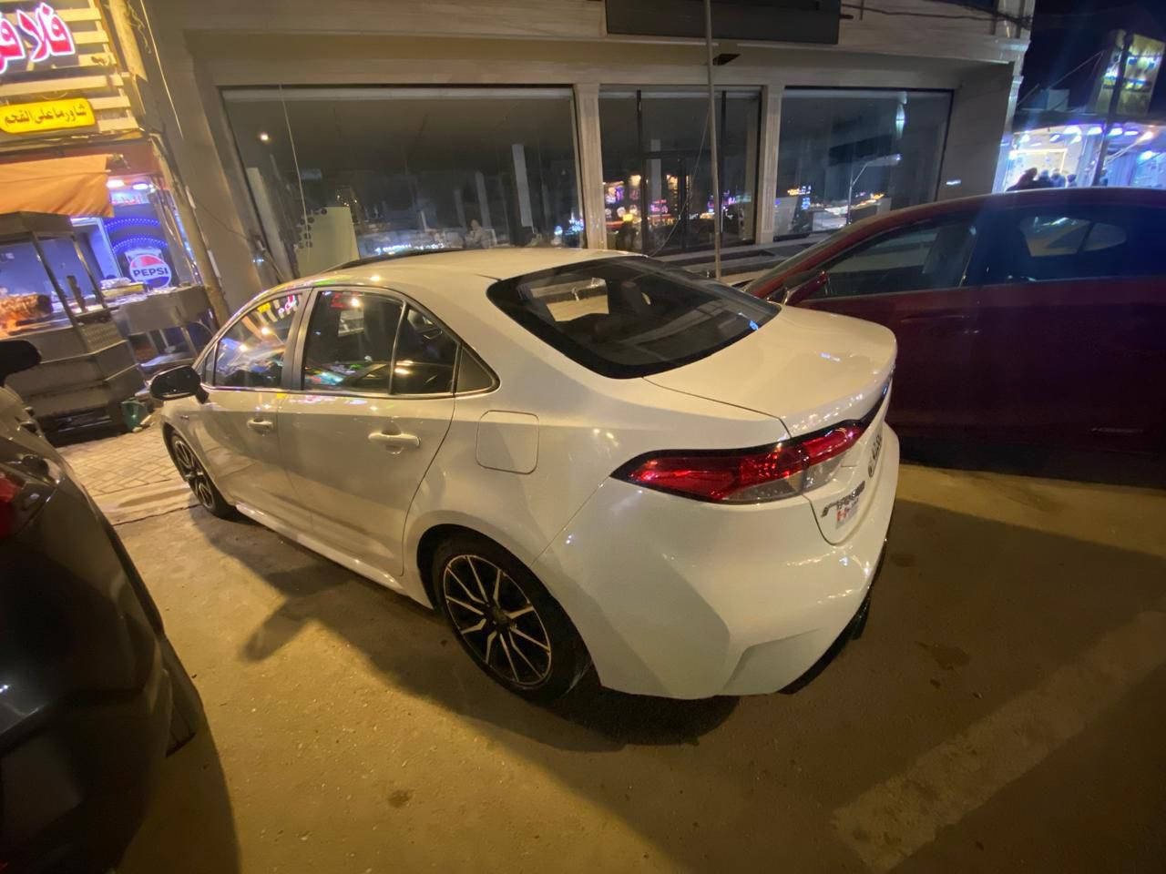 السلام عليكم
كورلا 2023 فئة (S) معروفه فول مواصفات كفاله عامه بس رصعه بلجاملغ كلش بسيطه وعايفه على وضعيته السياره كله على وضع الشركة استخدام شخصي السعر 147  هزه وسنويه ورقم جديد مكاني بغداد العامريه ***********
