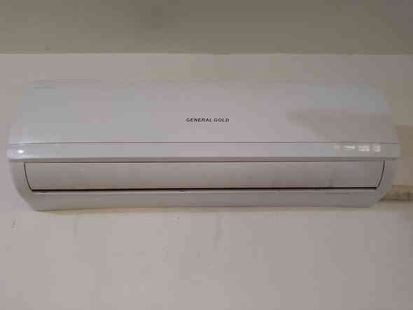 السلام عليكم سبلت ٢ طن تدفئه تبريد اسمه موجود بالصوره جديد نظيف للبيع 
اذا شراي اتصل .***********
