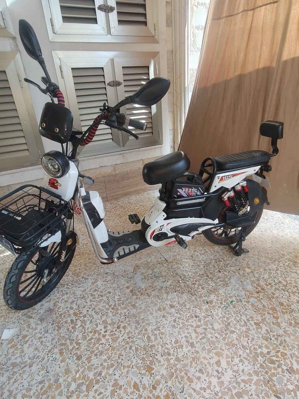 السلام عليكم
دراجة بايسكل شحن للبيع 
دراجة جديده 
***********
***********
