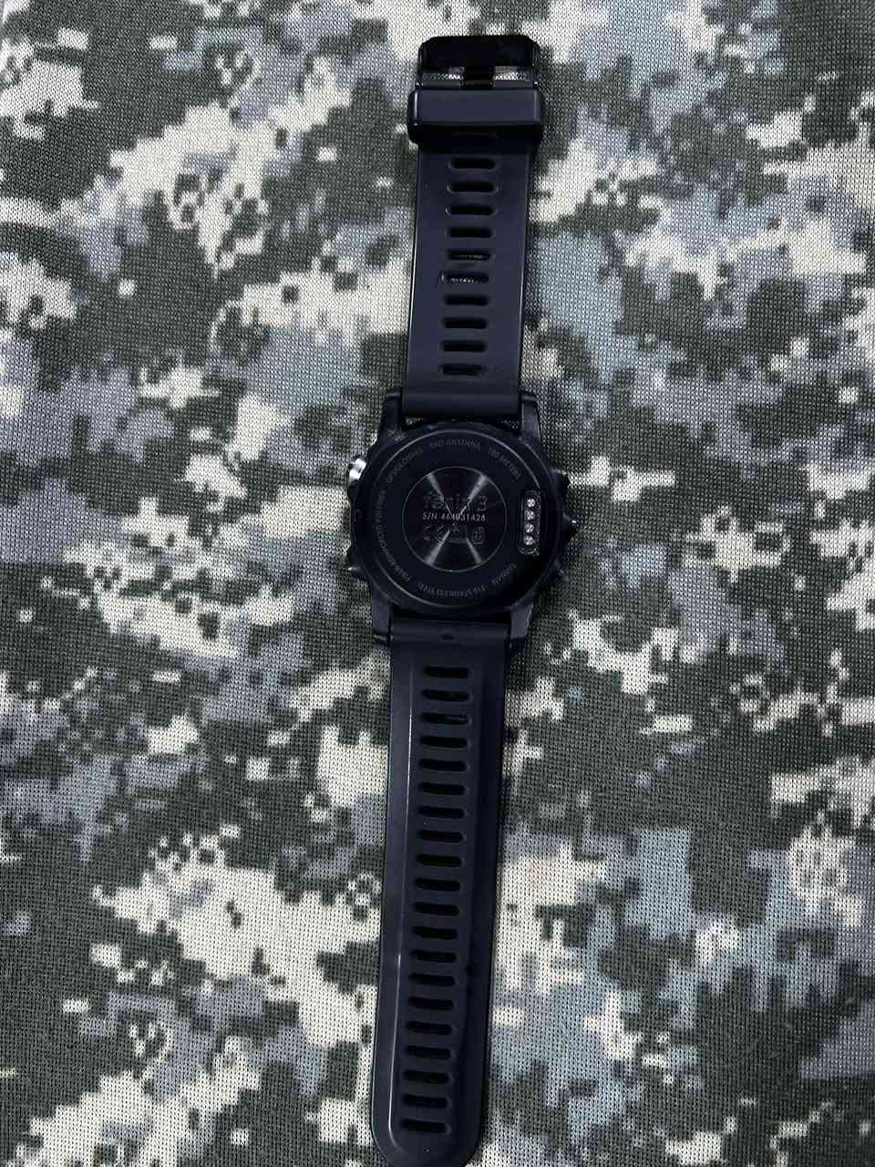 يالله 
ساعه كأرمن فينكس 3 نظيفة 
حجم ساعه 51حجم سير 26
تواصل خاص او واتساب يوجد توصيل 🚚


**إذا كنت صاحب هذا الإعلان وتريد حذفه لأي سبب، رجاءا أرسل رسالة إلى الدعم الفني**