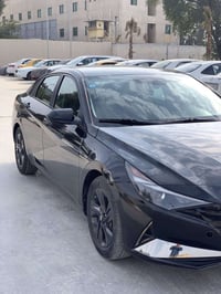 النترا 2023 للبيع  سيارة sel موديل 2023  ماشية 35  مواصفات السيارة تبر...