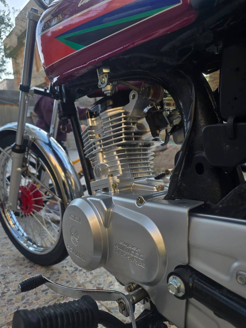 دراجه ايراني للبيع مكينه سي جي دراجه صار له سبوعين من تعمرت مكفوله عام ومكفوله من البوكه الشراي يراسلني ***********
