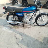 دراجة • بدون أوراق • ماكينة بدل