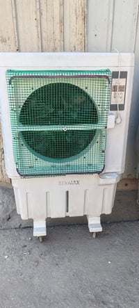 مرخصة الادمن مبرده للبيع مكان مدينه الصدر كامله للتواصل 07723563621
