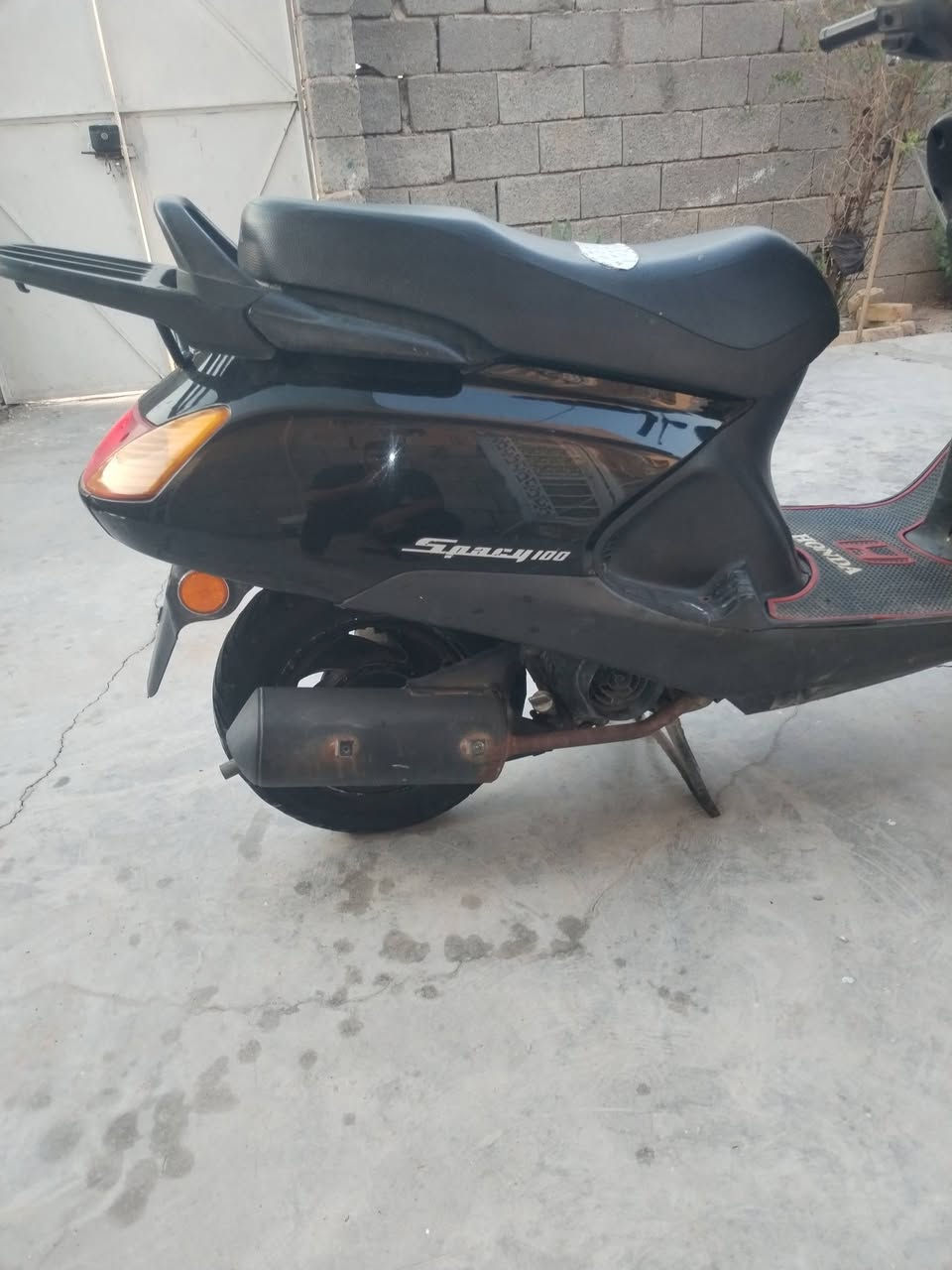 سبيسي ياباني مفتوحه مره واحده استان صفح قفل سكان صلنصه اصليه جاهزه دراجه بس بيها ملاحضات ب٥٠٠ بيها مجال ***********
