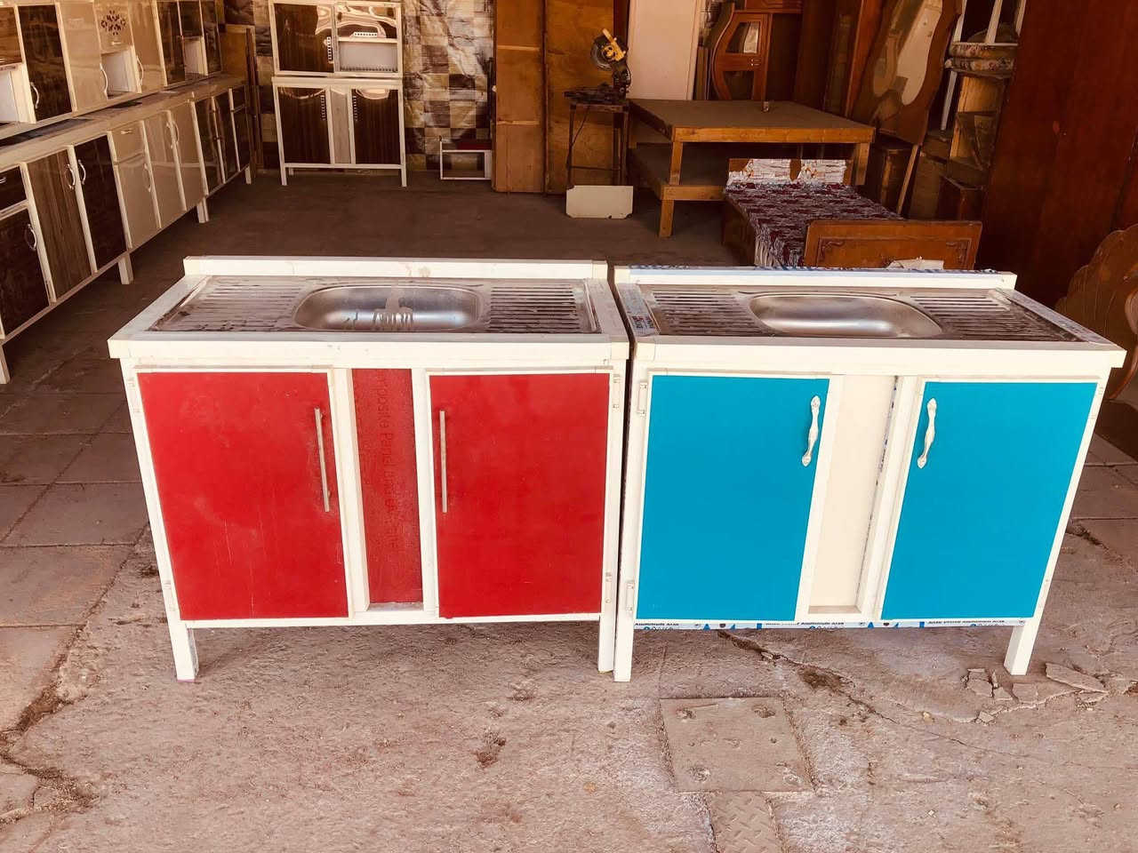 السلام عليكم متوفر كاونترات واخشاب جديد ومستخدم وايضاََ يتوفر نضام استبدال  الكاونترات الجديد بل مستخدم وعمل وصيانة الكاونترات والاخشاب المكان مشخاب قرب جسر الدبينيه
السعر والتفاصيل (خاااص خاااص؟) 
***********
