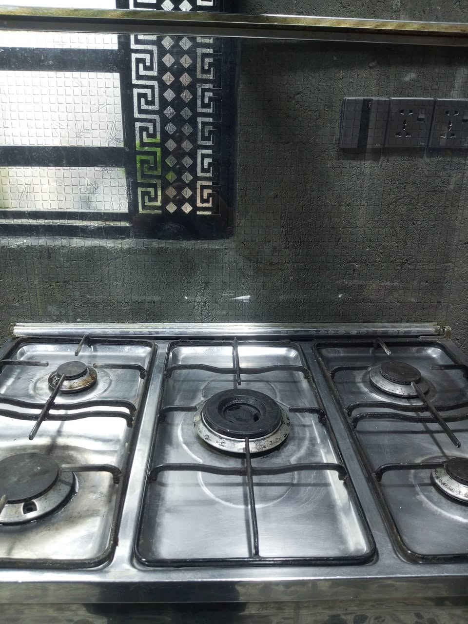 طباخ شغال كل نقص مابي نضيف ناره زركه والفرن شغال مكاني كربلاء ‏‪***********‬‏
