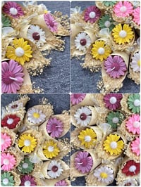 توزيعات عيد المعلم • هدايا مدرسين