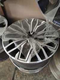 للبيع ويل كب حجم 18 اصلي تفصيخ اتصال 07705446515