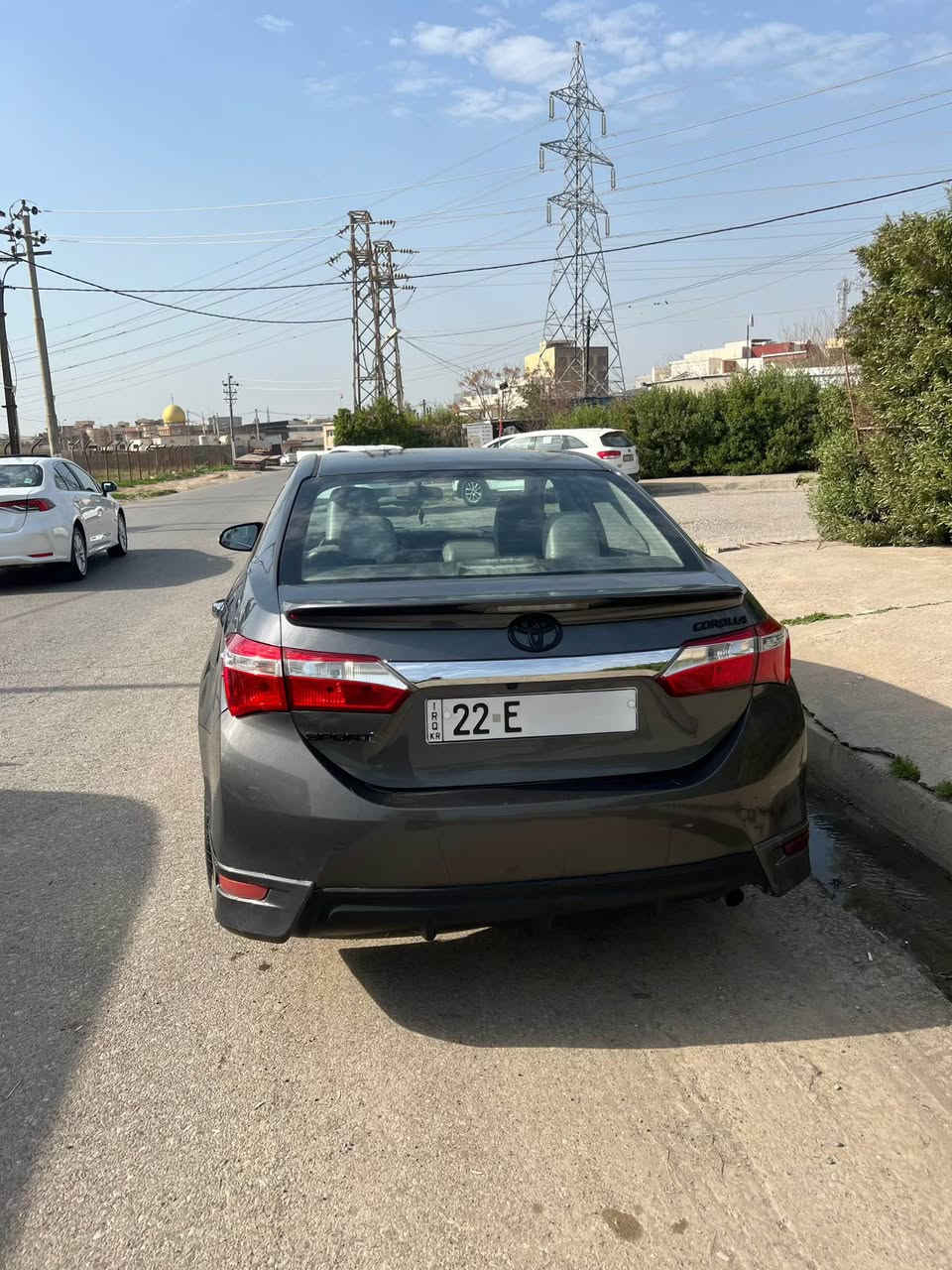 کرۆلا ٢٠١٥ خەلیجی
بەسمە 
کوشین جلد سپۆڕت
لایی زینۆن بیلادی 
ئاوێنە شەفت
سوکان ڤۆلیۆم
تحدیل سرعة
سیستەمی eco
مەکینە 2.0
150000 ڕۆشتووە 
هەموو لەشی سپۆڕتی بیلادی
شاشە 
کامێرای دواوە 
دەرکەی پشت سەیاق سبوخە بێ ژوورەوە 
لەگەڵ بستێک چاملغی پشتەوە
بە شەرتی بەناو کردن 
چوار تایەی نوێیە 
137 وەرەقە و مەجال
ژ.م*********** أربيل, العراق
