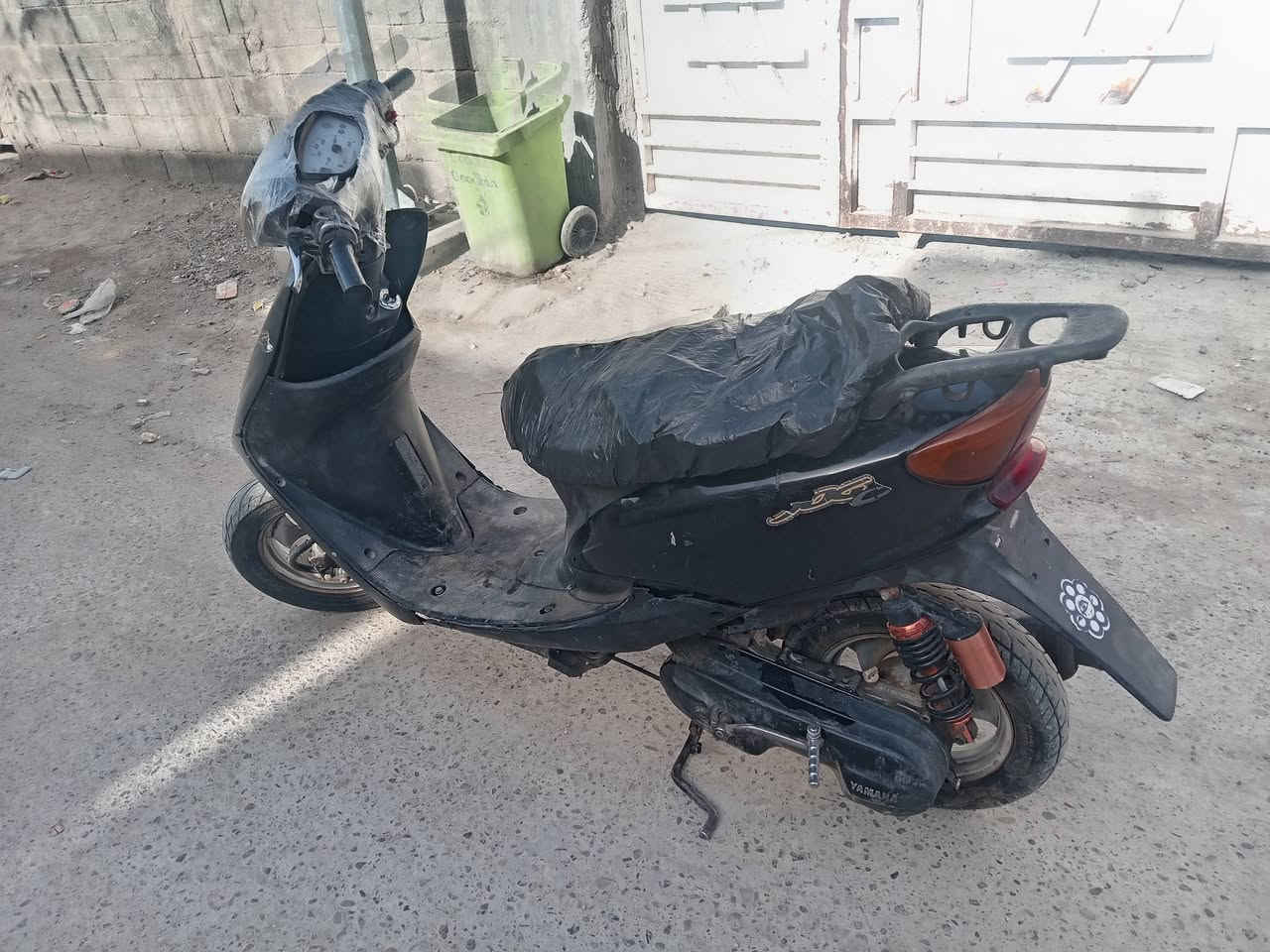 سلام عليكم عصفورية جاهزة للخير عوزها بس باتري وشوتة كهربائيات كلها شغالة اشاير عداد سرعة عداد بانزين  دبلات رياضي صالنصة رياضي السعر 180 وبيها مجال مكاني بغداد مدينة الصدر ***********
