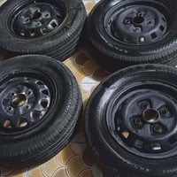 طقم تايرات ١٣ • نظيفة جدا