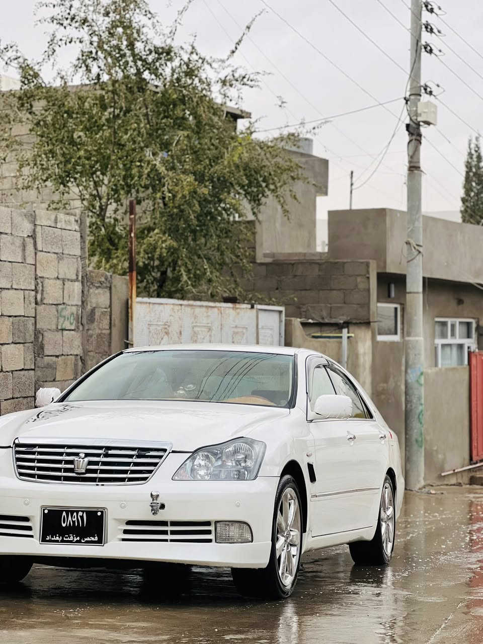 سەرەتا بەناوی خوا❤️
شاهینە مووس 
سپی سەدەفی 
مۆدیل ٢٠٠٥ -ڕۆیاڵ ناو زەرد-گێڕ و مەکینە بچوک(١٨٠)
تەبرید سارد و گەرم مەزبوت 
گێر و مەکینە مەزبوت 
شاشە و کامێرا مەزبوت 
دوو دوگمە
پارچەیەکو سەقفی سبوخ ئەوروپا 
سەیارەکە پاکو خاوێنە تابڵێی بانزین کەم دەخوا 
سیعر($55 )
***********
