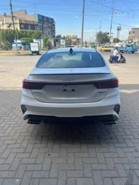كيا فورتي موديل ٢٤ سيارة ماشية ٩٠٠٠ سيارة جي تي لاين فول مواصفات عدا ا...