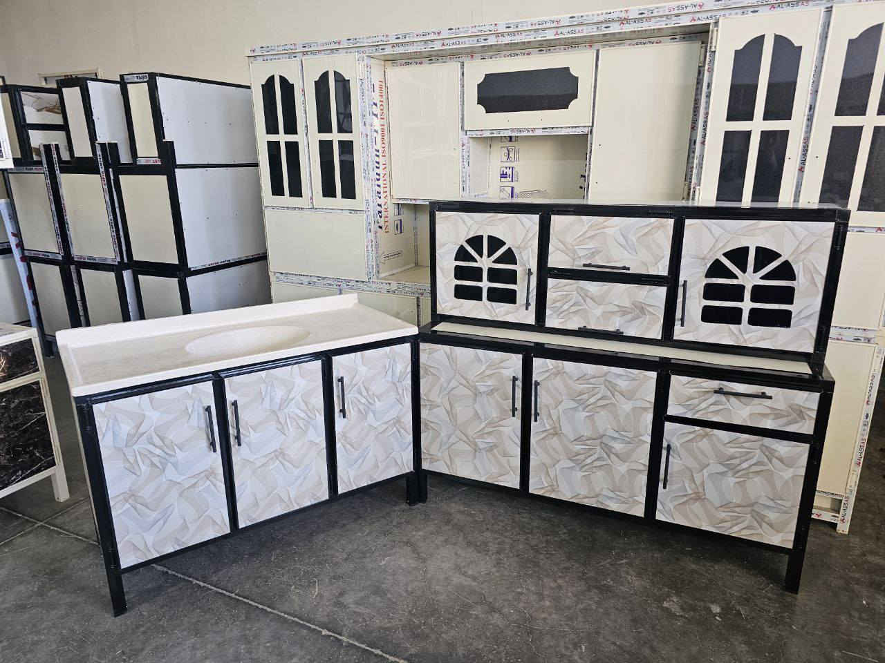 ما عليك بس  احجز والطلب يوصل لباب بيتك 🤗🌹🤗..
كاونتر ارضي وملحق مترونص مع  سنك متر و20 مرمر
💥 (المنيوم سوكي)💥

كاونتر مترونص ارضي وملحق مع سنك متر و٢٠ مرمر . 

♥️♥️السعر 220  الف♥️♥️

التوصيل🚚🚚
التوصيل 🚚🚚
بغداد داخل  مجاني

15 /اطراف  بغداد 

15//رمادي +فلوجه + كربلاء +بابل

25// مركز واسط  
50//أطراف واسط
25 /الديوانيه +النجف
35//ديالى
35/ السماوه+  الناصريه+  العماره + البصرة


**إذا كنت صاحب هذا الإعلان وتريد حذفه لأي سبب، رجاءا أرسل رسالة إلى الدعم الفني**