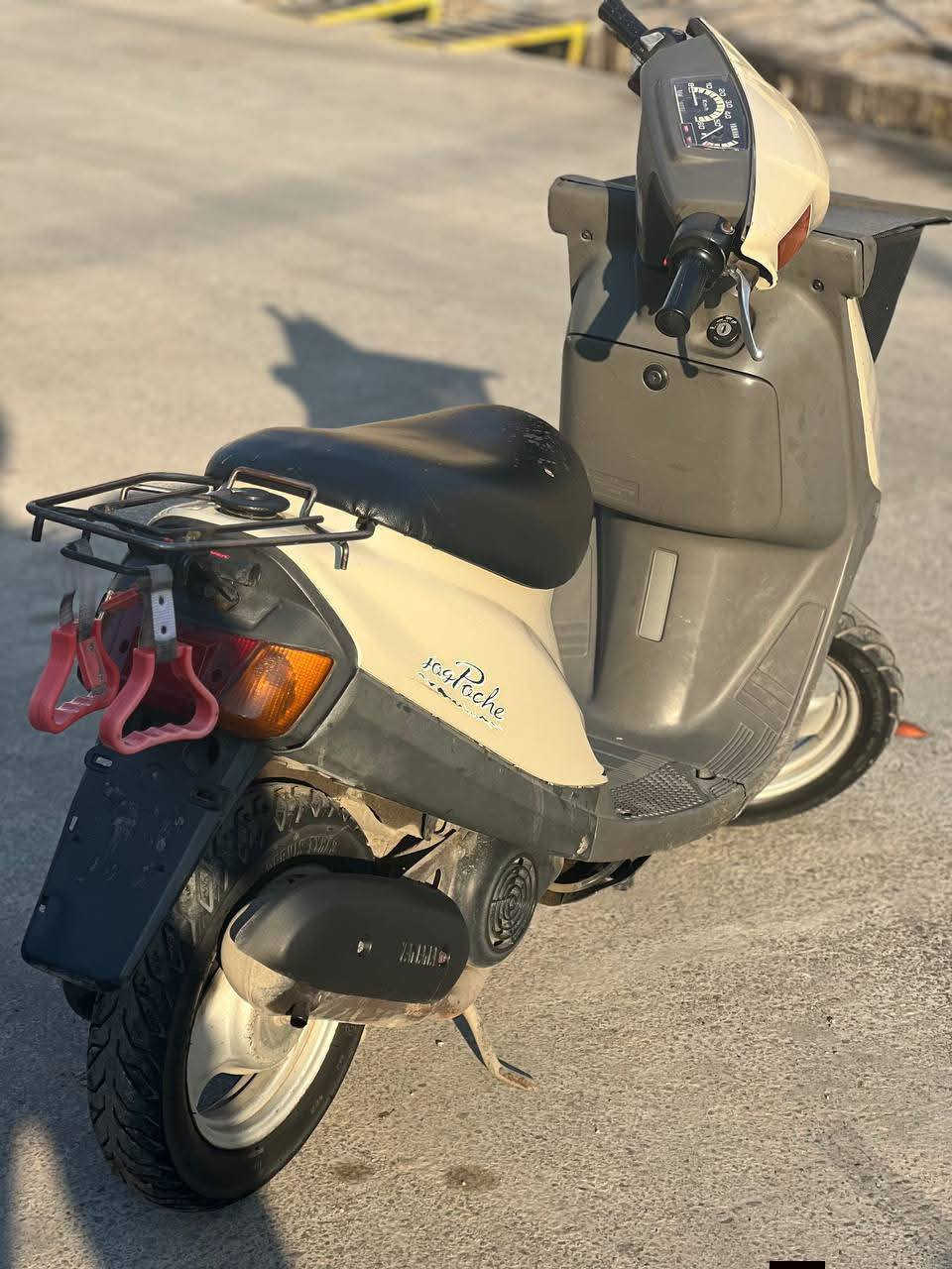 السلام عليكم ماطور بزون نضيف حيل مكينة شرط برغي ما مفتوح بي شاصي شرط كلو شغال سلف كامل اشاير ماطور ماينرادلو غير بانزين ودهن سعر 375
الشراي على رقم***********
