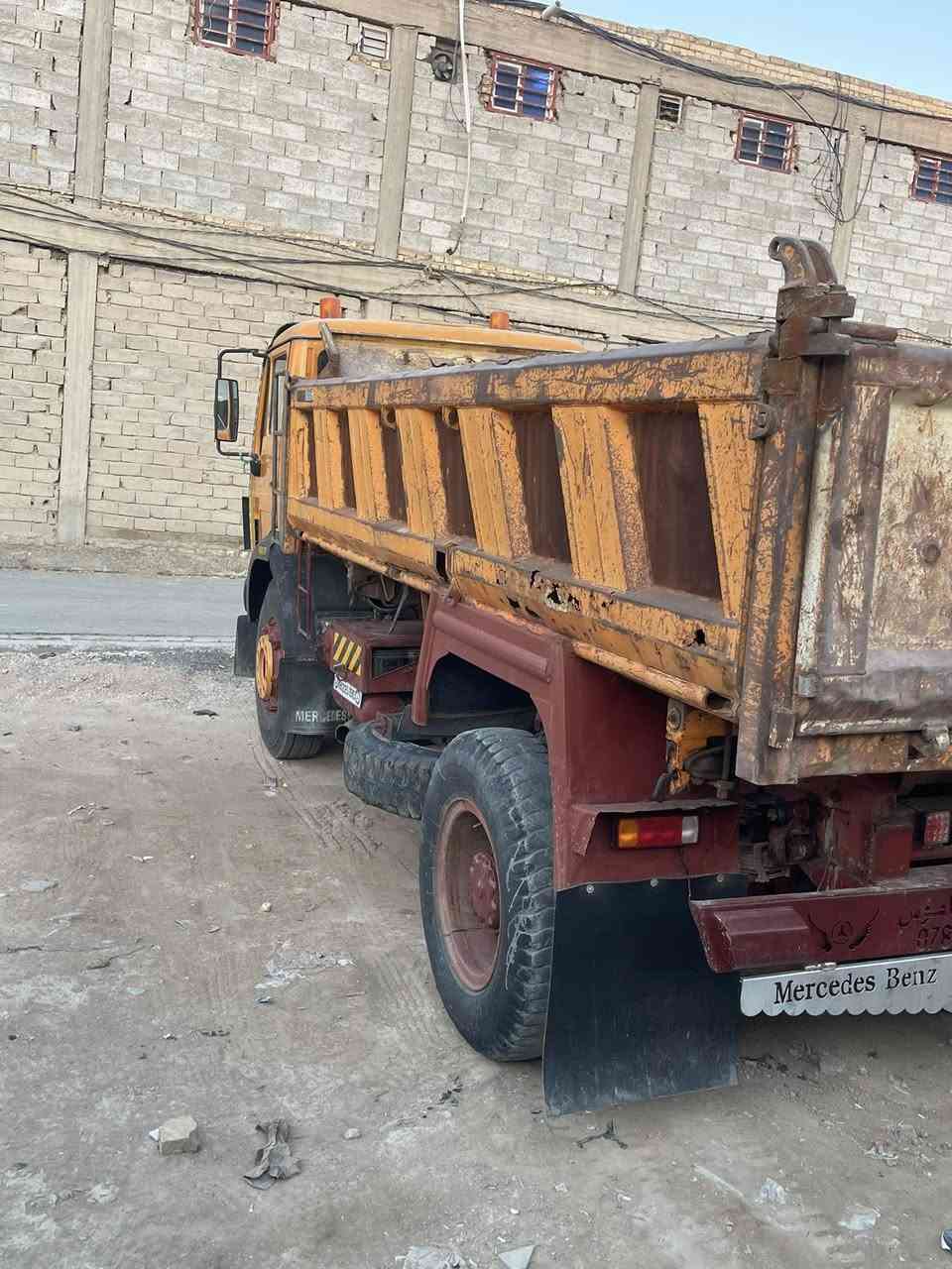 السلام عليكم البي 75 للييع مكينه 28 كير 25 وشلعه اكسل جيئف رقم بغداد دولي 2031 بآسمي تحويل مباشر تخم تاير شاصي مكفول قماره ثمانينات سياره جاهزه للعمل  مكلف بالنشر للاستفسار ***********
