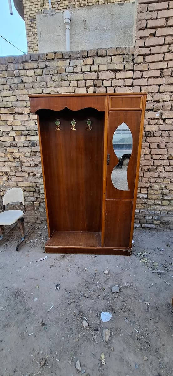 ‎ﻟﻠﺒﻴﻊ اﻟﺴﻌﺮ ٧٥ ***********‎
