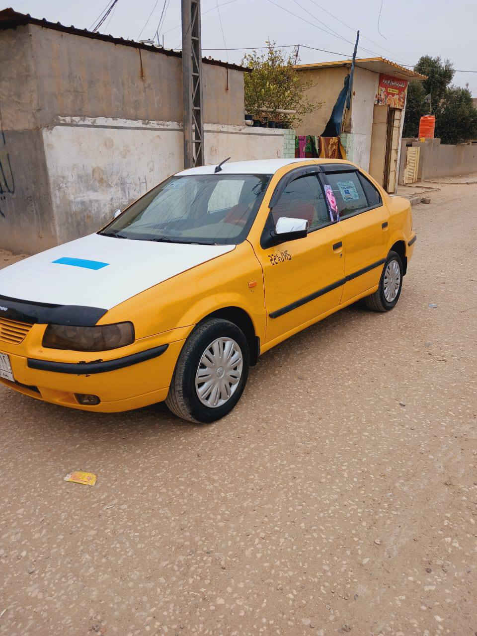 سلام عليكم سياره سمند 2012 السياره حلوه ومرتبه محرك وكير كلها مرتبه السياره نضيفه بس الجامه الخلفيه مكسوره المفتاح مال جنطه ضايع السياره 32 وبيها مجال للطيبن وشرط التحويل ثاني يوم *********** مكاني بغداد الدورة،
