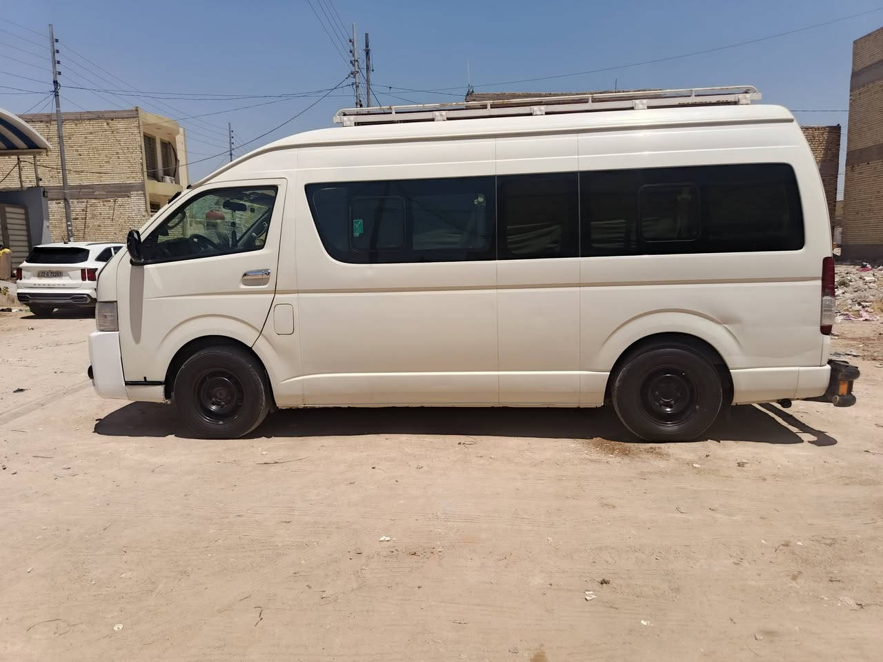 سلام عليكم سياره هايسه للبيع موديل ٢٠١٤ تخم تاير حدادي تبريد كير ومكينه وكسل كفاله سياره جاهزه هيه وضريبه مصفره  مكان السياره النجف الاشرف للاستفسار  تصال واتساب *********** السعر خاص
