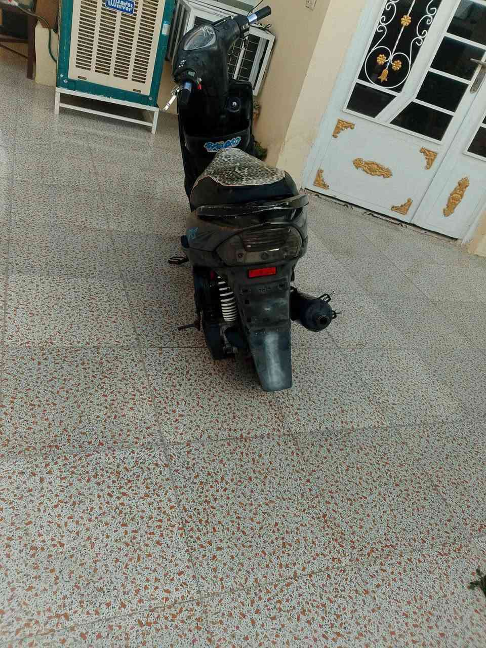 السلام عليكم دراجه ماكس عدله دراجه خير من الله سلف هندر كهربائيات كامله تزويد دراجه بلاديه كفرات داخل وخارج ختم واحد السعر 475 مكاني ديالى بعقوبه 
***********
