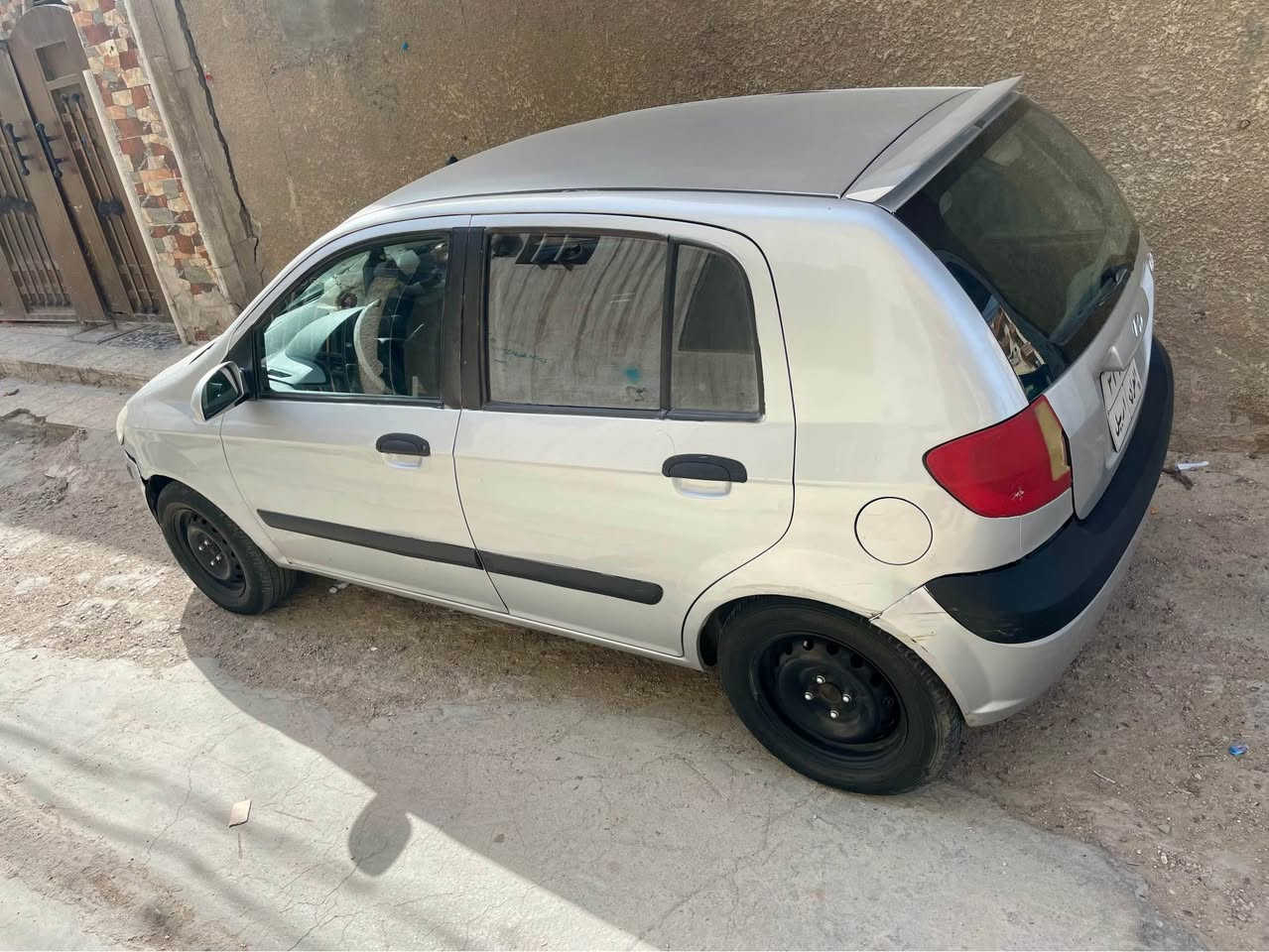 سلام عليكم  جيتز للبيع موديل ٢٠١٠ سيارة نضيفه كلشي بيها شغال رقم اربيل شاشة كامرة ريمونت سويج تدفئة تبريد دواخل السيارة نضيفة لا مفطر شي ولا مكسر شي  السيارة نضامين قيادة ايكو عادي  مصبوغة حزام لا حادث ولا شي  بسبب جراد الصبغ  السيارة بسمي تريد تحويل او وكالة  مكاني بغداد  بغداد الجديدة 
*********** اتصال او واتساب بغداد, العراق
