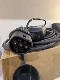 شاحن الأصلي سيارة كهربائية محمول (EV) من طراز JY-EV-AC16-PV. الميزات: ...