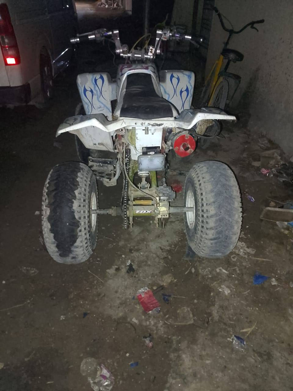 سلام عليكم دراجه رباعيه للبيع دراجه شغاله كامله مكينه بلادي مامفتوحه بس سترين مكسور سعر ٢٧٥وبيه مجال مكاني دوره *********** شلعه شك الكاع
