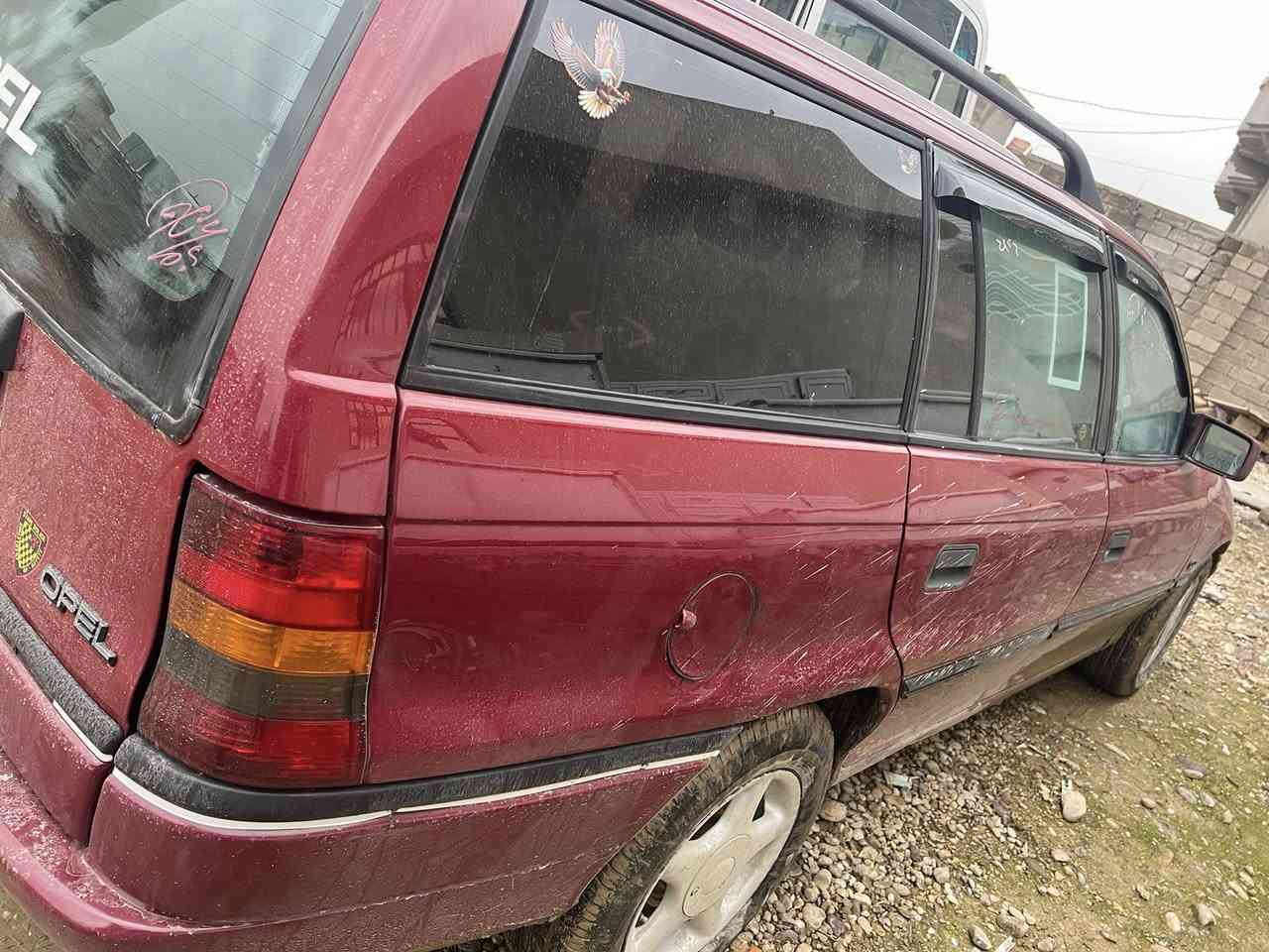 سياره لبيع 1992
***********
