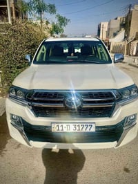 لاندكروز 2021  السيارة مكفوله كفاله عامه عدا بارد بسيط حسب السونار الم...