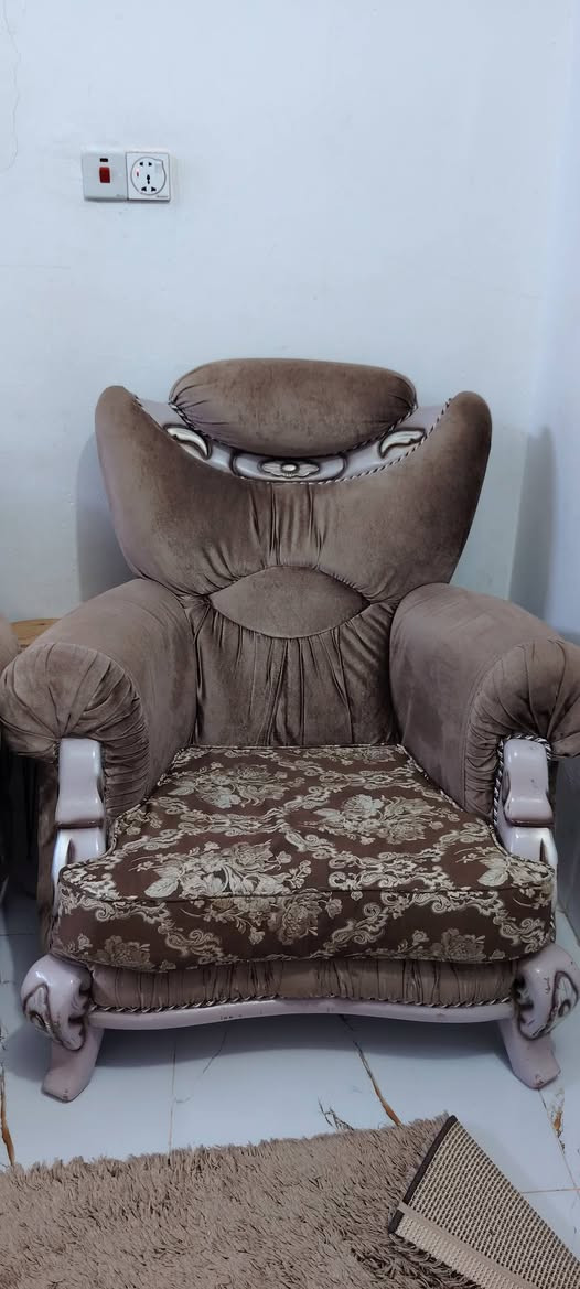 ثلاث قطع تخم للبيع يحتاج تصليح


**إذا كنت صاحب هذا الإعلان وتريد حذفه لأي سبب، رجاءا أرسل رسالة إلى الدعم الفني**