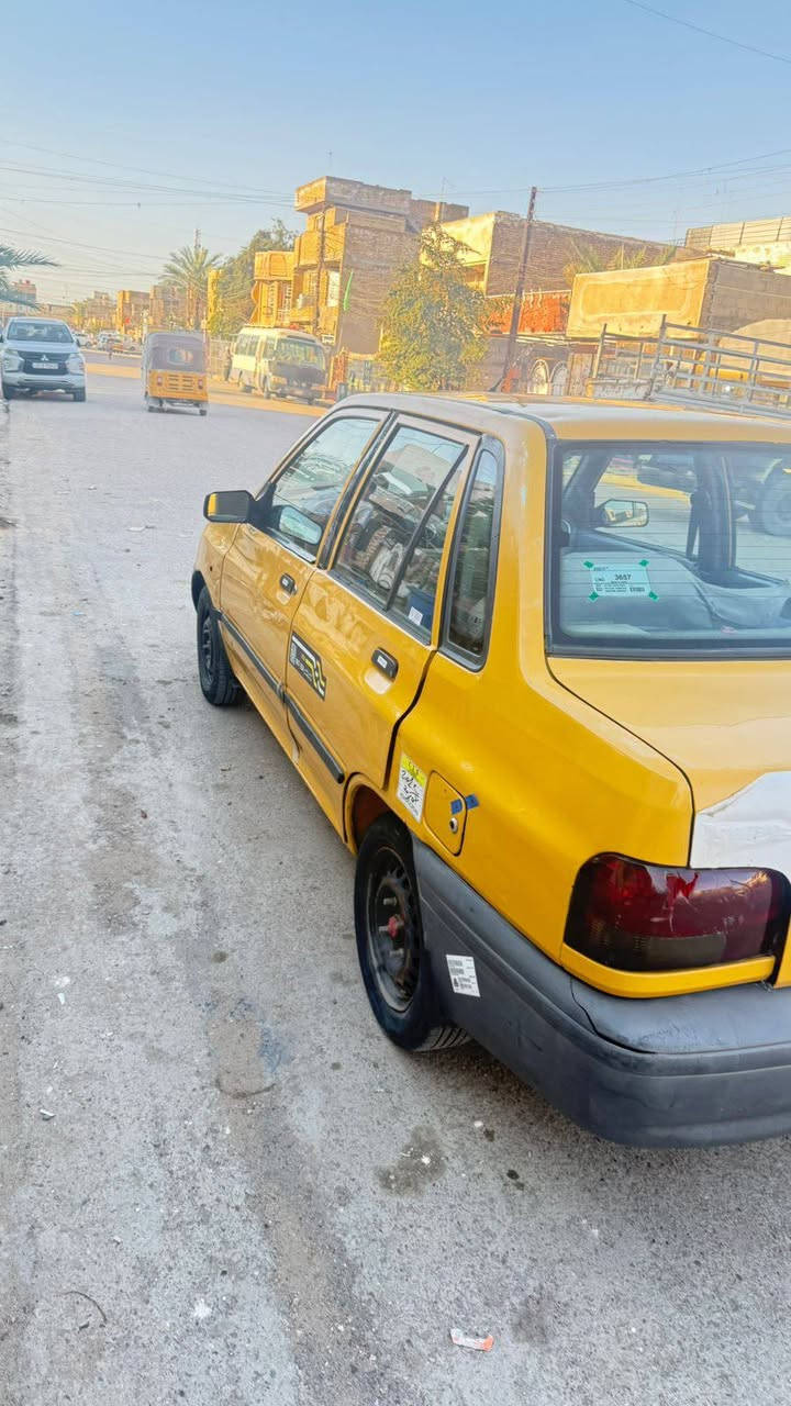 السلام عليكم سايبه للبيع موديل 11 نفخ سياره جاهزه حلوه بيهه فقط ضربه بصف البكلايت الخليفي والباقي كفاله شواصي كفاله رقم انلگليزي مصفره هيئه وغرامات تبريد شغال بس منقص غاز سياره كامله للستفسار اتصال *********** ما ارد عل خاص السعر 30 وبيها مجال
