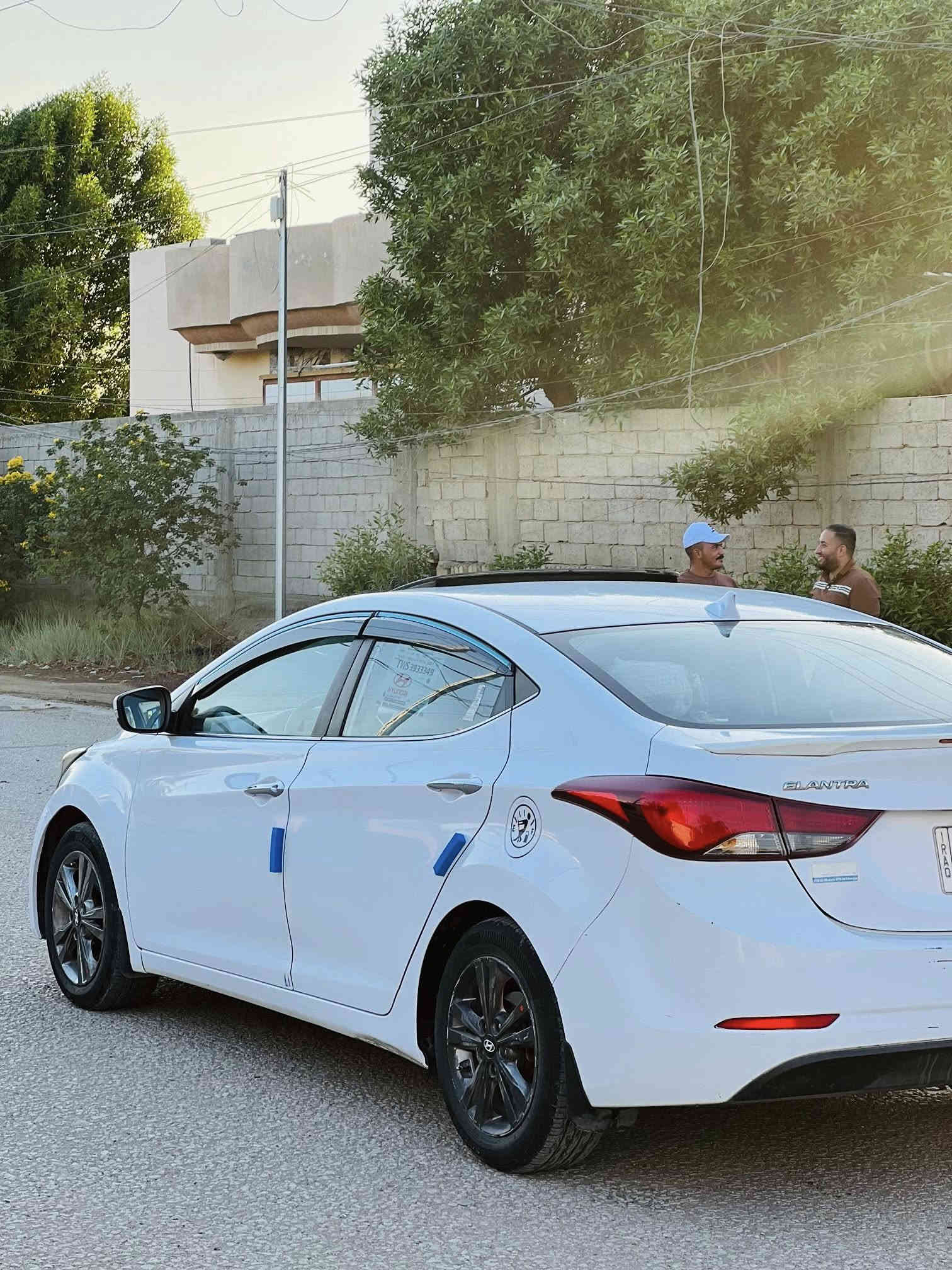 يا الله سلام عليكم النترا خليجي 2015فئة gls فول مواصفات 1/1كفاله عامة شرط السونار  كير ومحرك وحداديه كفاله محرك وكير كفاله من الفتح السياره مكفوله من الضربه والصبغ والتبديل  شرط السونار السياره كلش جديده   محرك 2000دوش
السعر128وبيها مجال
الاتصال***********
مامتواجد بلخاص 👆👆
مواصفات السياره
فتحه سلايت  
تبريد قطعتين 
شاشه 
تحكم استيرن 
كامره 
نضام ايكو 
كشنات جاد 
حساسات
