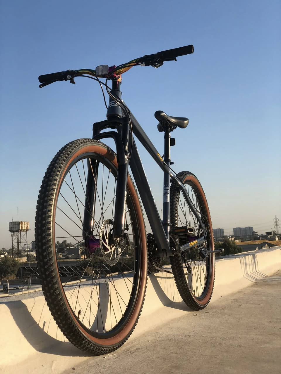 سلام عليكم باسكل جبلي ياباني للبيع النضافة فول ما ماشي هواي وكلشي ما مبدل السعر هوة 125 الف وبي مجال عنواني بغداد نفق الشرطة . رقم الهاتف . ***********
