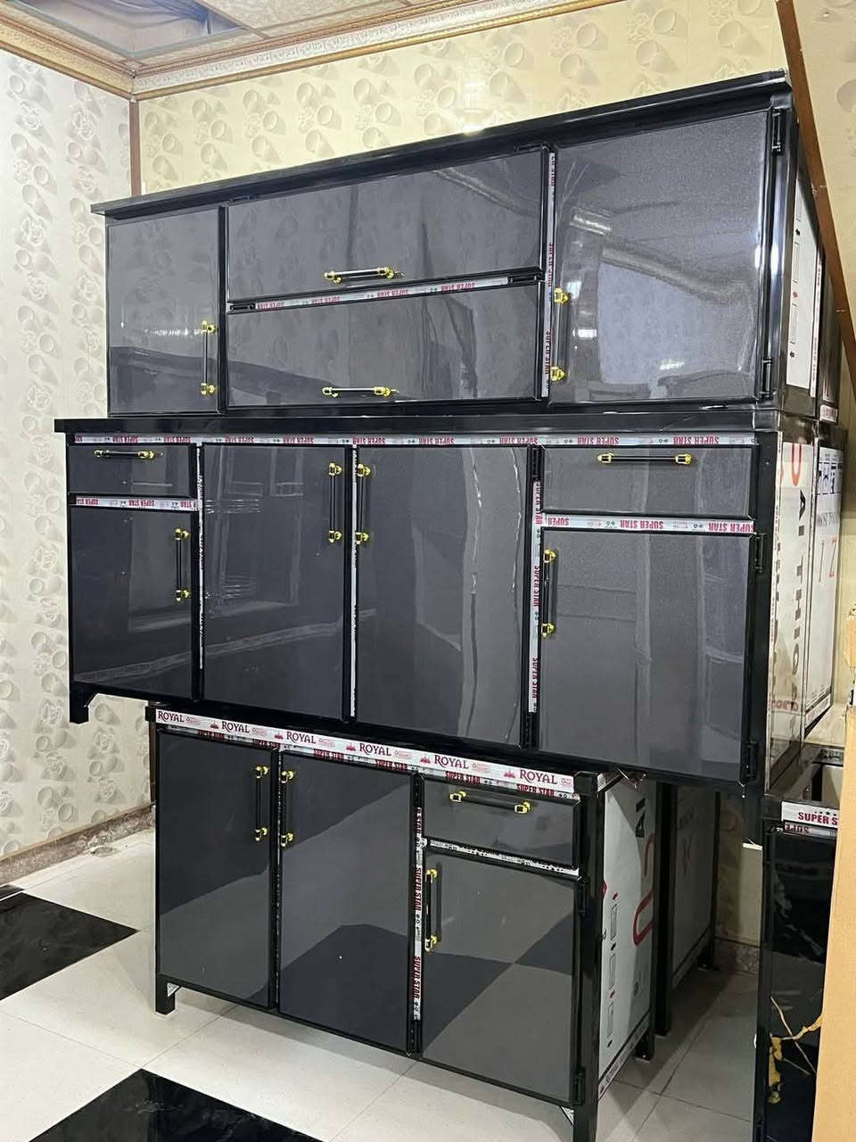 البيع جمله فقط 
كاونتر مترين مترين ونص ٣ متر سنك متر ونص سنك متر و٣٠ سنك متر بابل طريق حله ديوانية البيع جمله فقط اتصال ***********
