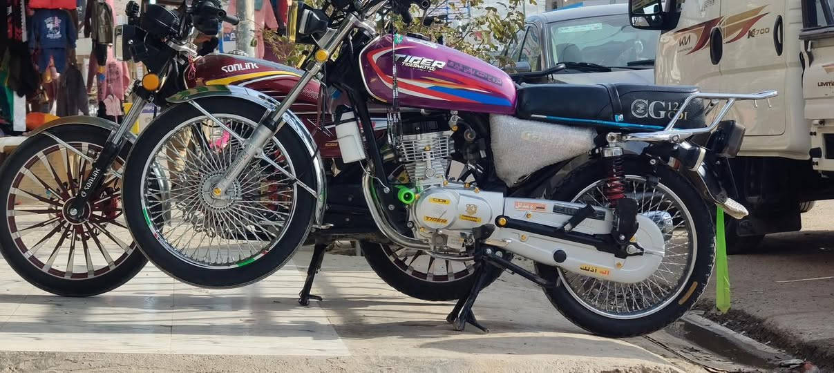 السلام عليكم
موطور تايكر 2024 نضيف حيل 4 كيررر محرك كبس منفيس موجود                                                                                                
موطور شوفت العين
مكاني  كركوك 
السعر 600  للشراي يخابر ***********
