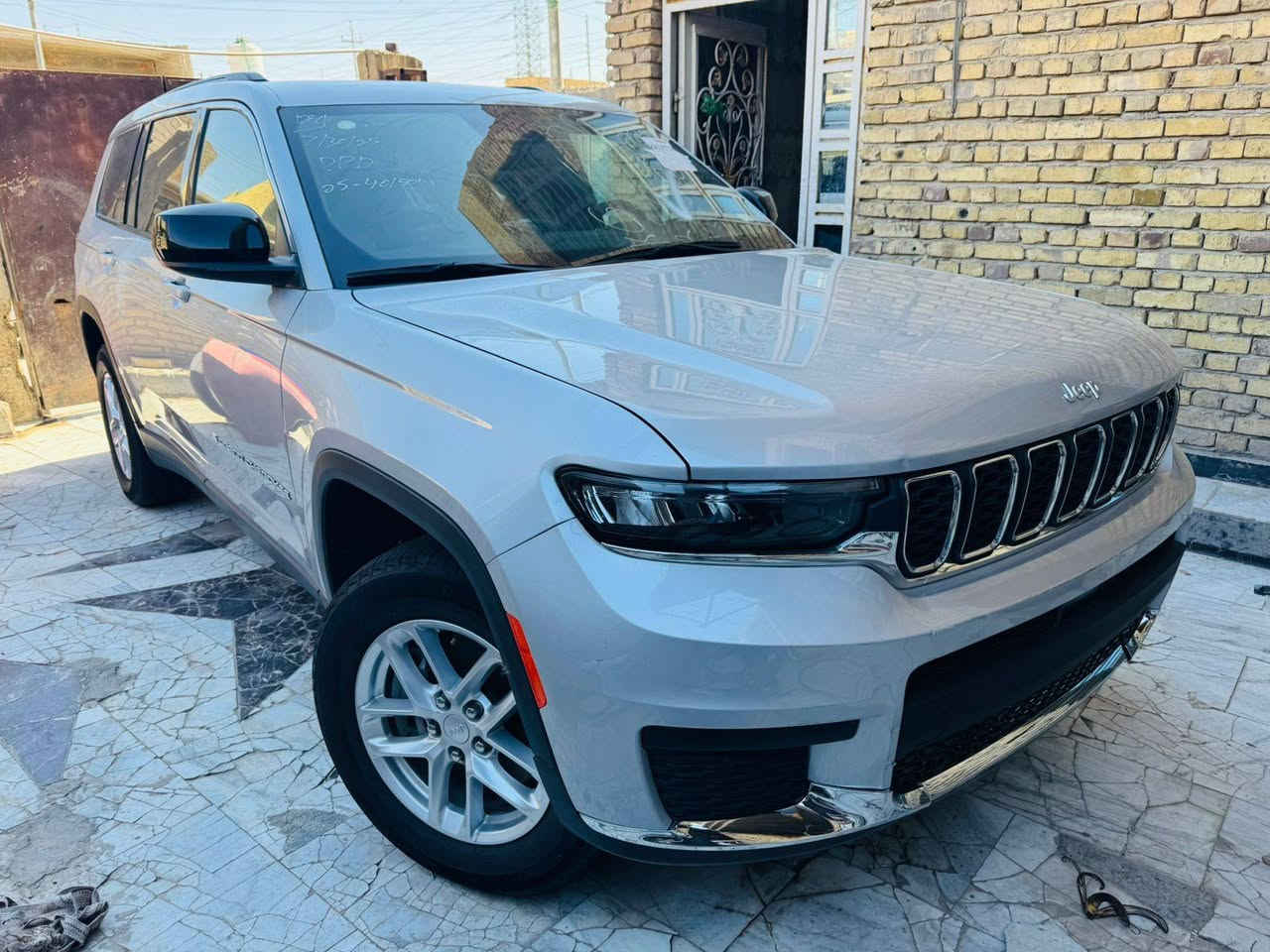 السلام عليكم  جيب  كراند  شيروكي  مديل  ٢٠٢٤ دخول جديد  مرقمه  بغداد  شهداء   حادث  خفيف  مكفوله  من  الصبغ  ولتبديل  ماعدا تعديل  بارد ٧راكب  فتحه  سقف شفتات  ستيرن  محرك ٦ وباقي  المواصفات المعروفه مكان السياره ناصريه مركز المدينه السعر ٣ شدات  ٣٠ الف  دولار  بيع او مراوس للستفسار اكثر الاتصال عل الرقم ***********
