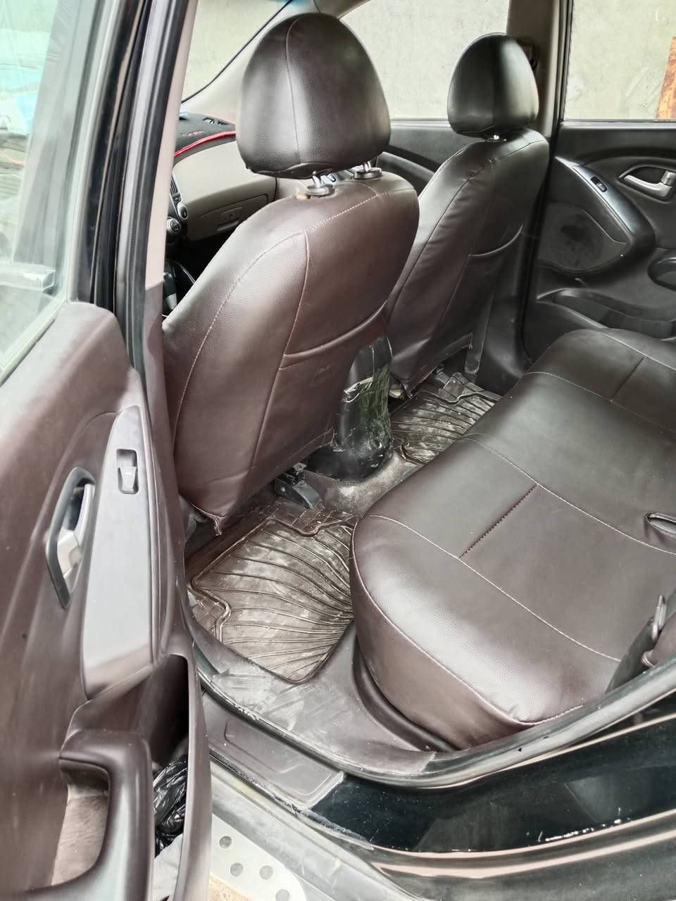 السلام عليكم
توسان موديل 2011 خليجي

جاملغ تصليح صفحه الصدر 

بانوراما,

بصمه تشغيل,بصمه ابواب

كشنات جلد كهرباء ،مكينه2400

رقم بغداد جديد

123 وبيها مجال
ترهم مراوس 

بغداد المحموديه 

***********

‏‪0770 997 9845‬‏
