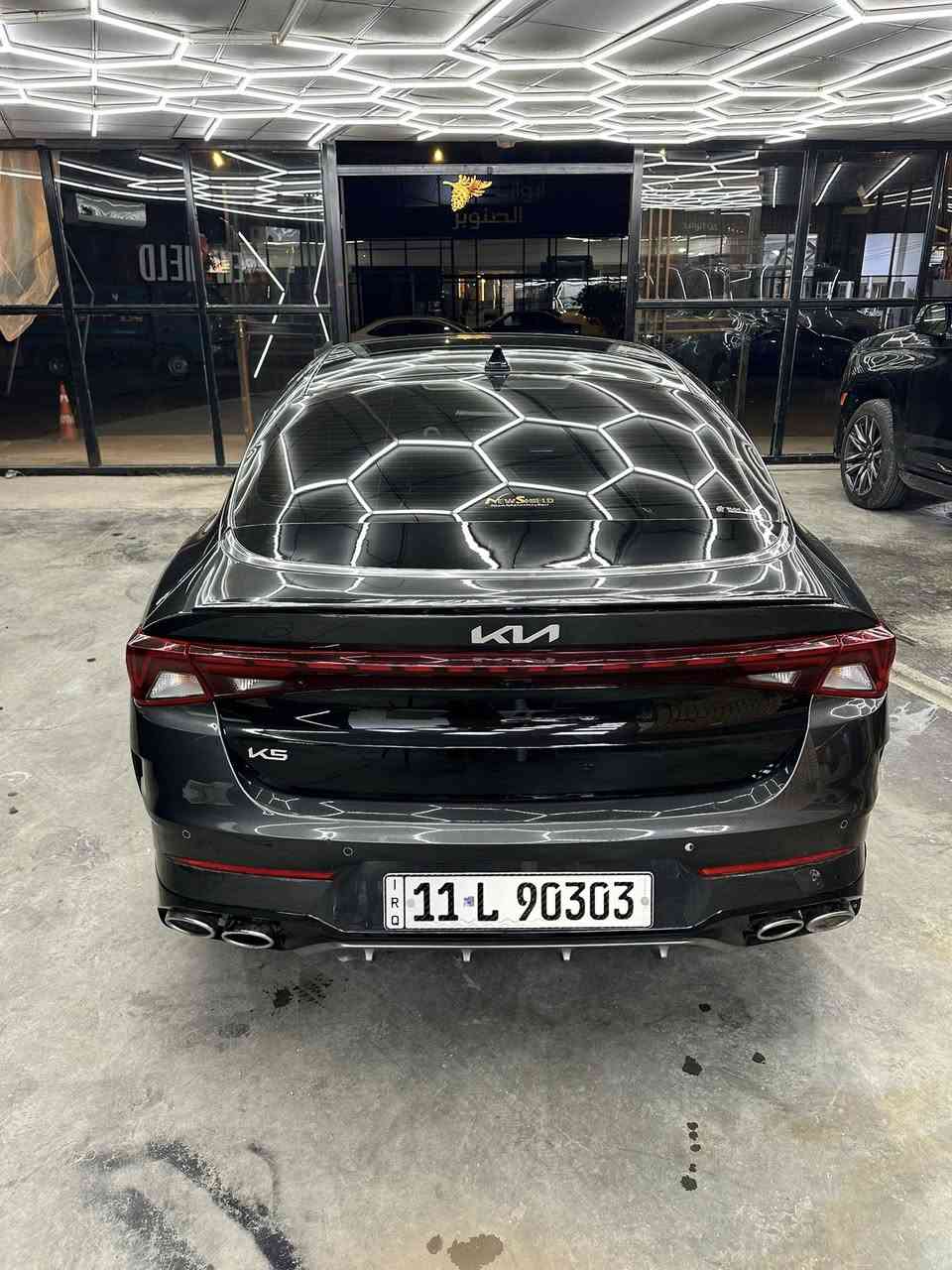 كي فايف K5
موديل 2023 فول موصفات ViP
فئه جي تي لاين اعلى فئه بالمواصفات فول للاخير 
سياره رقم بغداد حره تحويل ثاني يوم
ماشيه 33 
مكينة 1600 تيربو ✈️
الموصفات 
خمس كامرات 
تقديم و ترجع سياره من خلال بصمه 
_شاشه تاب كبيره
_كشن كهربائي
_تدفئة كشنات
_تدفئه ستيرن
_شحن لاسلكي
-رادار 360 
-نقطه عمياء
-توقف ذاتي عند الاقتراب امامي وخلفي 
قياده ذاتيه
تحديد مسار 
مثبت سرعه 
اربع انظمه قياده
سماعات صوت بيوس 
حساسات امامي خلفي
كامرا دوارا 
بنوراما 
اتو هولد 
سايد بريك بصمه 
ترحيب عند الاقتراب
دخول ذكي 
صندوق ذكي متحسس 
بصمه تشغيل
بصمة بيبان 
رادار امامي وخلفي وجانبي
تبريد منفصل
شاشه تبريد بيانو
لايت ثلاث عدسات اصلي لد 
السياره عليها ادامه كامله جاهزه  
حادث بجم مبدل بنيد و زوج جاملغات اماميه بلاديه نفس لون وباقي تصليح درجه اولا و باقي سياره مكفوله 
السعر 148وبيه مجال لشراي (بيع فقط )
اخوان الما يعجبه المنشور يترك كلمه طيبه والرزق على الله
مكاني بغداد  
رقم الهاتف ***********
