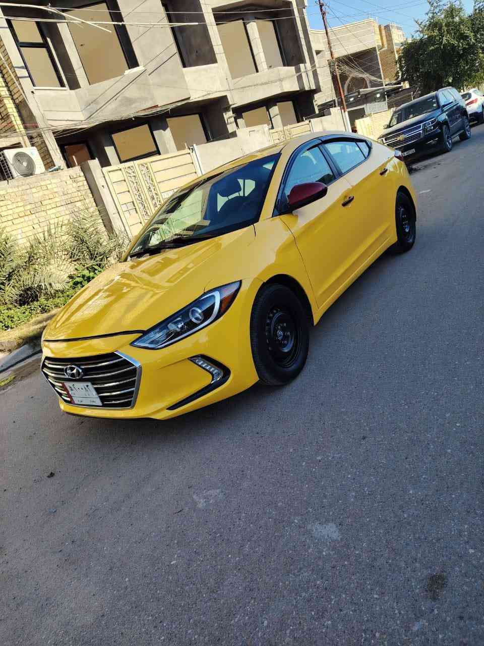 النترى للبيع موديل ٢٠١٨ وارد امريكي حادثها جاملغ وباب جهة اليمني وبيها بداية اللغد تصليح ماواصل للدبل يعني السمجه الوره اللايت السياره فول مواصفات واحد ع واحد بصمة تشغيل بصمة ابواب سلايت روف  محرك ٢٠٠٠ دوش السياره جاهزه للاخير تبريد تدفئه تخم تاير جاهزه من كلشي السعر ١١٠ ورقه مكان السياره بغداد البلديات ***********
