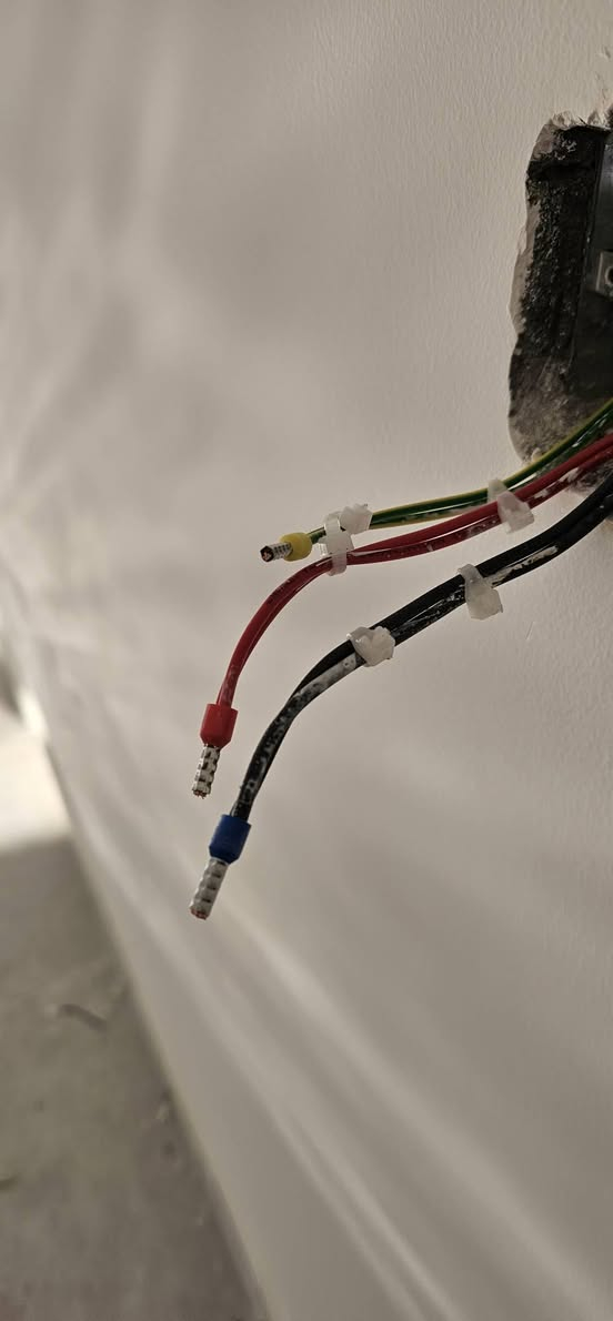 كادر الأنوار التأسيس الكهرباء الحديثة
***********
