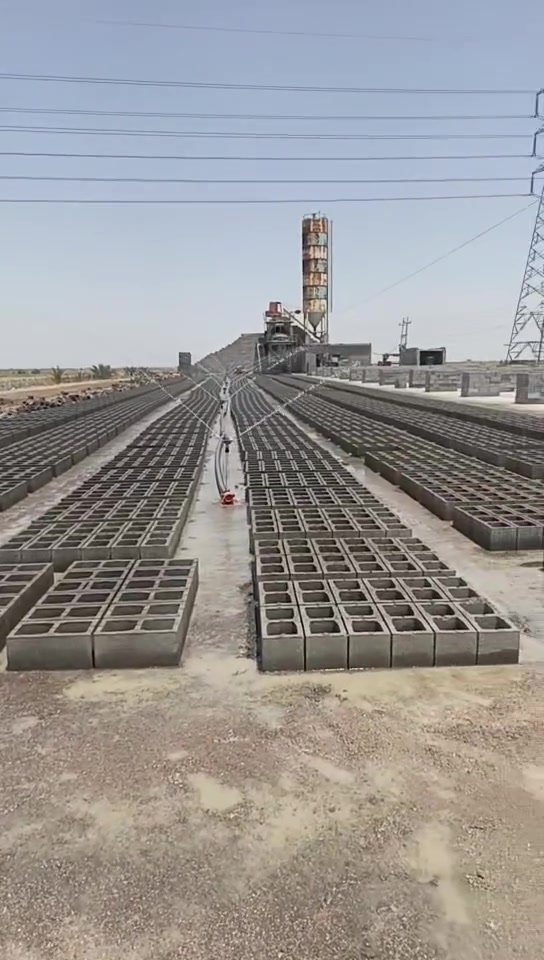 بلوك كهربائي ضغط 12طن وبأسعار مناسبه مستعدون لتجهيز الأهالي ودوائر الدوله يوجد توصيل لاكافه مناطق ميسان ***********
