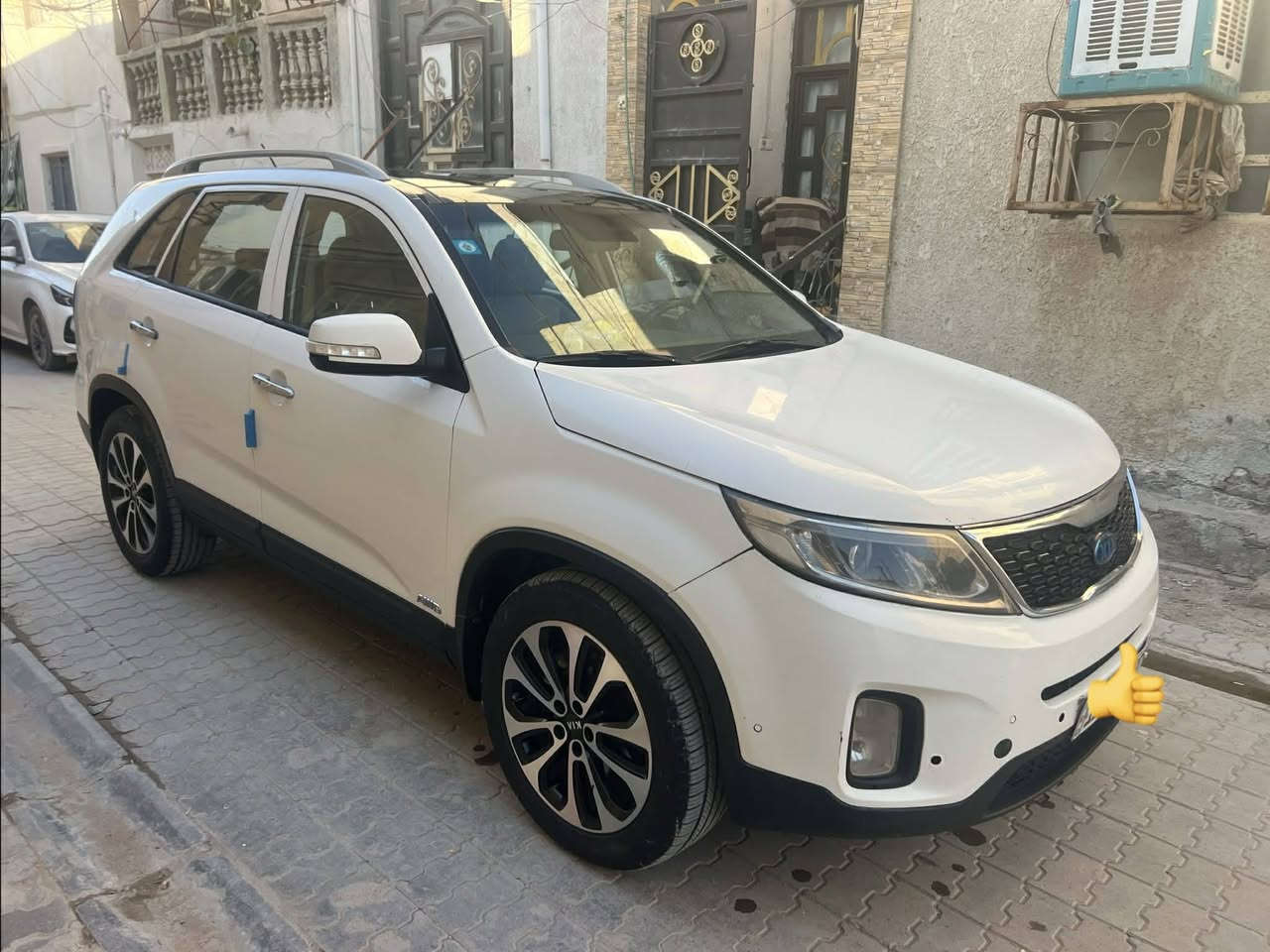 سلام عليكم سورنتو2014 فول مواصفات للبيع
المواصفات/ 
السياره فور ويل
مري شفط
سبعه راكب 
تبريد تدفئه شغلال ثلاث قطع
تحكم استيرن جهتين
كشنات كهرباء تدفئه تبريد
تخم تاير جديد كوري الأصلي ويل كب 19
بنورامه 
نضام أيكو (  اقتصاد الوقود)
كير ومكينه مكفولات كفاله
مكينه 6V/3600 
كير ست نمر 
السياره ماشيه200
جاملغ اليمنه صبغ+ ربع بنيد صبغ
رقم بغداد دولي الجديد بسمي تحويل ثاني يوم سنويه لل2027
السعر 165$
عنوان السياره /النجف  / كوفه/لستفسار/*********** واتساب موجود في الأرقام 
***********
