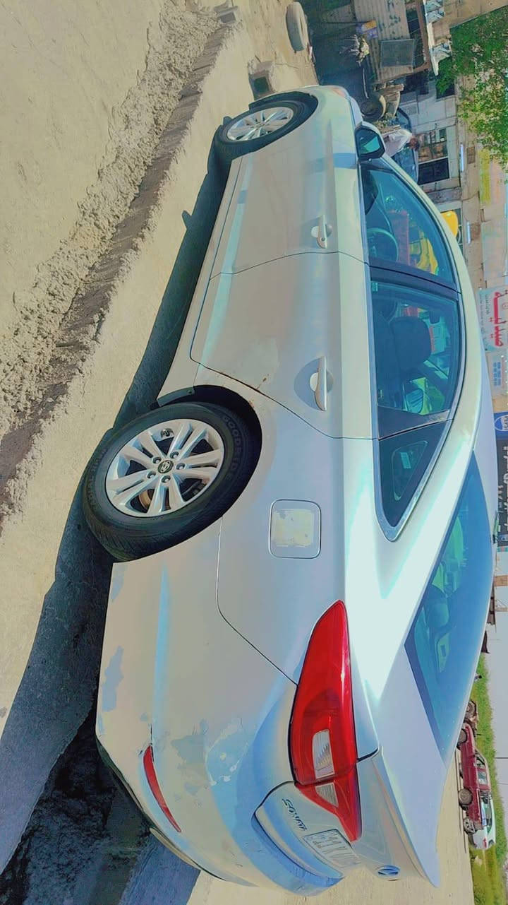 السلام عليكم سوناتا وارد امريكي موديل ٢٠١٥ رقم بغداد بسمي مكينه كير مكفول تبريد منضومه جديده لايت زنون اصلي شواصي دواخل مكفوله السياره ليبل واحد عدى البنيد السعر ٩٢ وبيه مجال للشراي مكان السياره محموديه رقم الهاتف ***********
