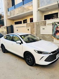 ابيض • موديل ٢٠٢٥ • ماشيه ١٩٥٠