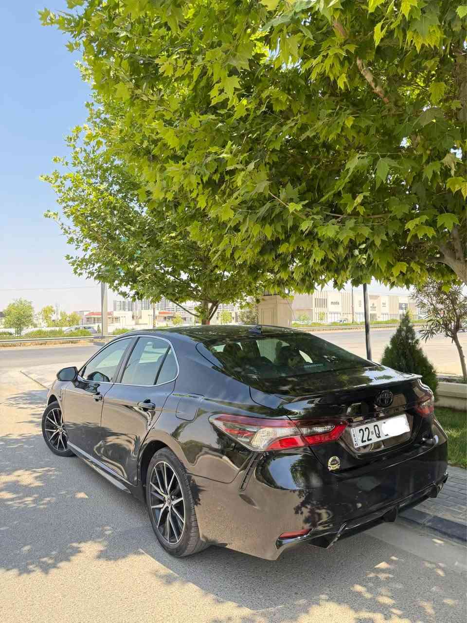 تۆیۆتا کامری 2023
مواسەفات ئەمریکی SE Night Shade
رۆیشتووە 29,000mile
دووپارچەی بیلادی ئەمریکا گۆراوە پێش و پشت کەپسە
٥ مانگە رەقەم کراوە ژینگە و هەزە و هەموو شتێکی نوێیە
رەقەم شانسی:4T1G11AK1PU816067 
بۆ زانیاری زیاتر پەیوەندی بەم ژمارەیەوە بکە:*********** أربيل, العراق
