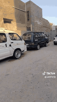 السلام عليكم
كيا بستا للبيع موديل 1995 رقم نكليزي باقي عل ستلام سنويه لل 30 تريد وكاله تريد مداور بخدمتك  مكينه كير اكسن حلوات مصفره هيئه ومرور خط وبحث وباج حي العامل

مكاني كربلاء حي العامل. السعر 38 وبيها مجال 

***********
