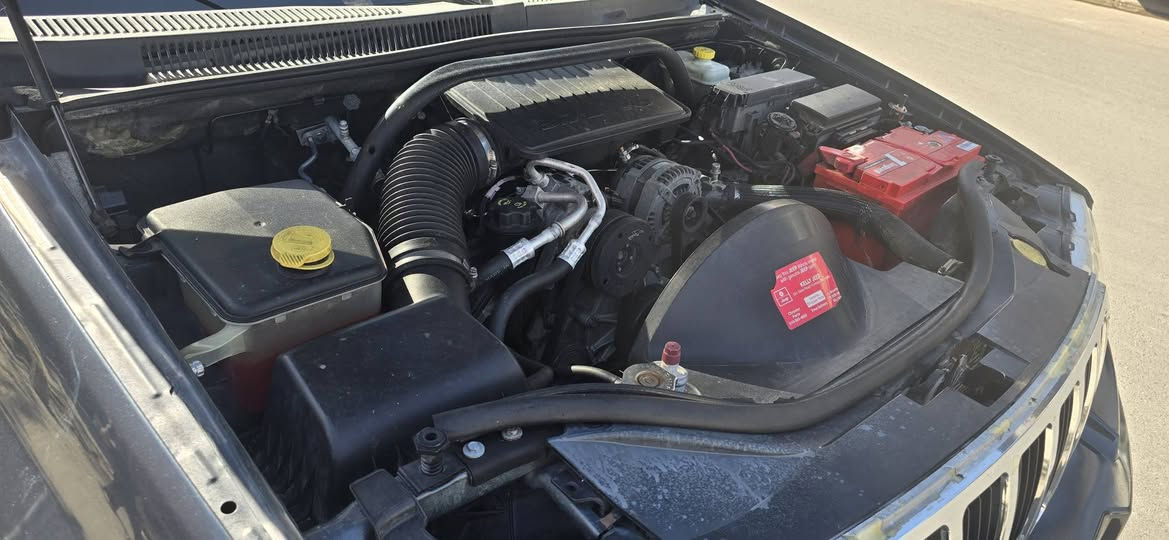 السلام عليكم ورحمه الله وبركاته
جيب لاريدو
2007
فووووول الفوووووول
كشنات جلد وكهرباااء
فتحه 
تدفئة مقاعد
تشغييييل عن بعد
گير محرك
بشررررط
السياره بدون بدوووووون اي ضرر
نص الچامرلاغات أمامي وشبر بجملاغ خلفي صبخ بدون داخل 
رقم سليمانيه الجديد
داخي رصاصي
السعر  بلااااااش بلااااااش 103وبيه مجال بسيط للشراي الجاد
مكانه سليمانية
الخاص مفتوح
للإستفسار ***********
