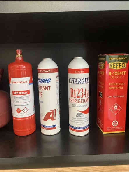 يتوفر لدينا ‎
جميع أدوات ومواد اجهزة التبريد
جملة -مفرد
توصيل كافة انحاء العراق  
#مجموعةدارالرنان_التجارية بغداد السنك قرب جامع النقيب
***********
***********
