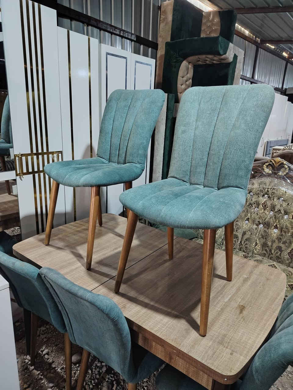 لبيع وشراء الأثاث المستعمل والجديد ومراوس كاطون مدخل الرازي شارع السايدين قرب المجسر نشتري كافت الأثاث المنزلي ولمكتبي وغرف نوم تركي صاج عراقي للاستفسار هاتف وتس اب ***********
